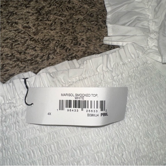 Chic White Ruffled Blouse - Picture 5 of 6